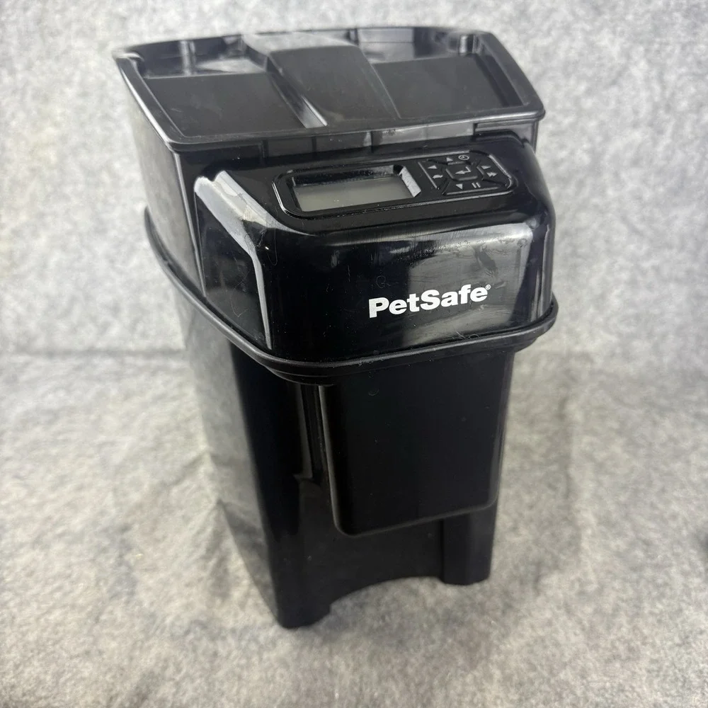 PetSafe Healthy Pet Simply‎ Feed Automatic Dog and Cat Feeder Dispenses Dog Food